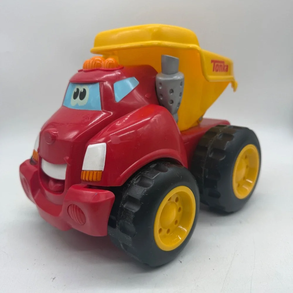Tonka Chuck & Friends Dump Truck Red Yellow Interactive Toy 2009 Broken